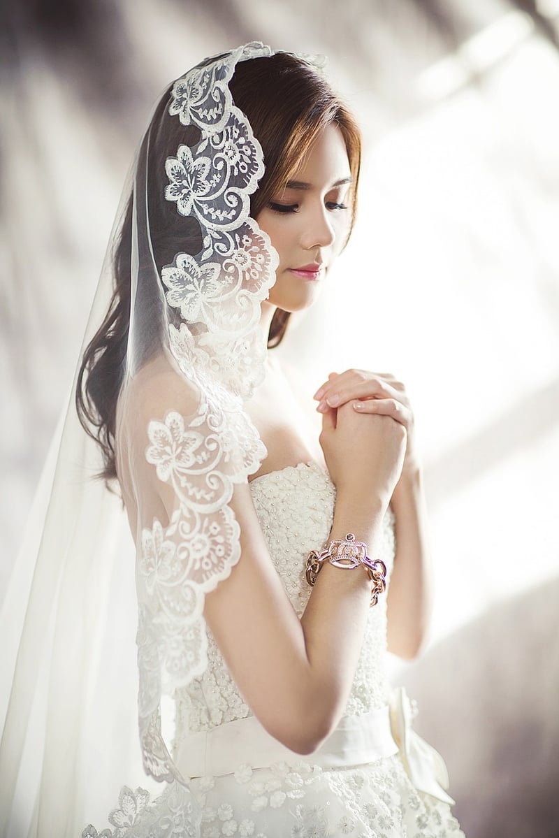 Vintage Lace and Pearls